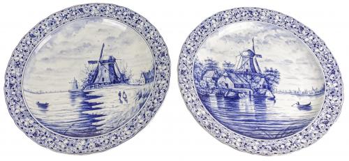 PAREJA DE PLATOS EN PORCELANA DE DELFT