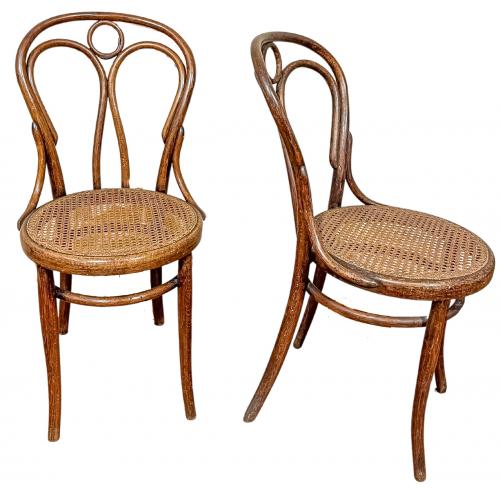 PAREJA DE SILLAS DE ESTILO "THONET" DE PRINCIPIOS DEL S.XX