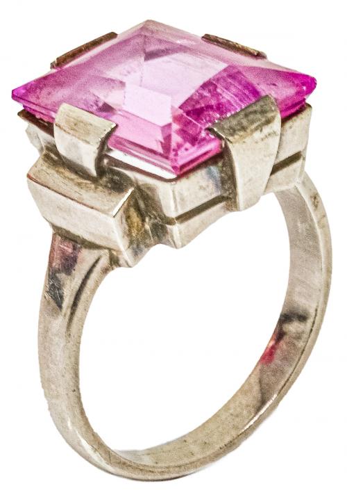 ANILLO CON ZAFIRO ROSA, AÑOS 30-40