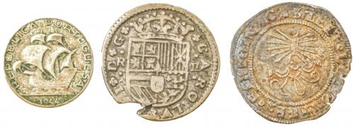 TRES MONEDAS DE PLATA 