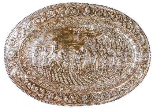 GRAN PLATO DECORATIVO DE METAL PLATEADO