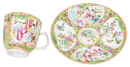 PLATO Y TAZA EN PORCELANA CHINA DE FINALES DEL S.XIX