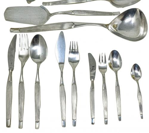 CUBERTERÍA DE PLATA DE LA FIRMA BAGUÉS