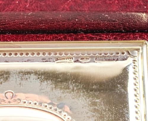 CONJUNTO ESCRIBANÍA EN PIEL Y PLATA DEL ÚLTIMO TERCIO S.XX