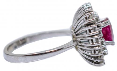 ANILLO ROSETÓN CON BRILLANTES Y RUBÍ