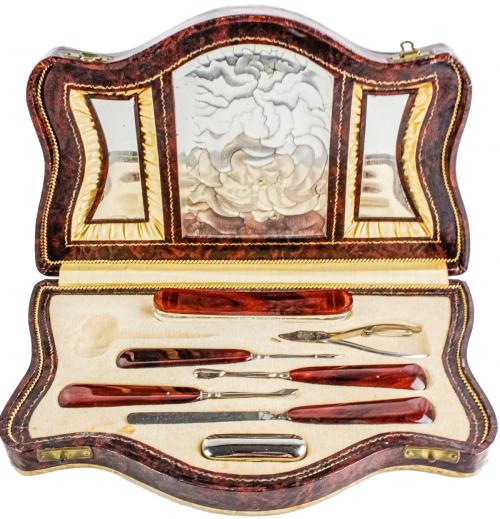ESTUCHE DE MANICURA DE LOS AÑOS 30-40