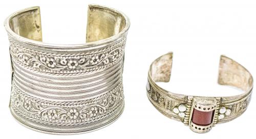DOS PULSERAS ESCLAVAS DE LA INDIA