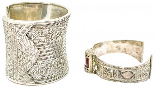 DOS PULSERAS ESCLAVAS DE LA INDIA