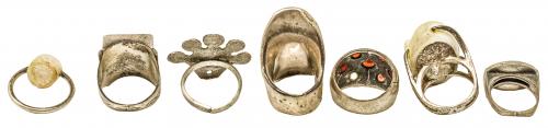 COLECCIÓN DE SIETE ANILLOS DE PLATA