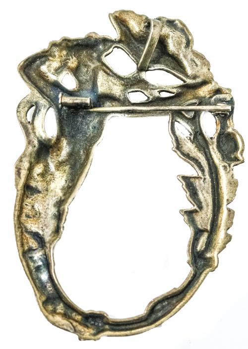 BROCHE DE ESTILO MODERNISTA