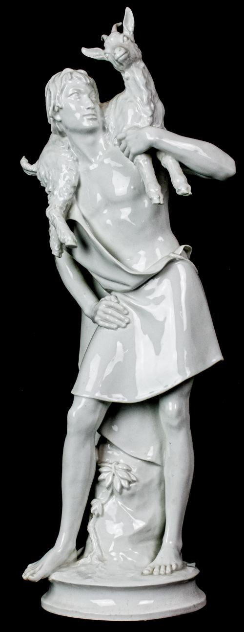 FIGURA EN PORCELANA ALEMANA MEISEN
