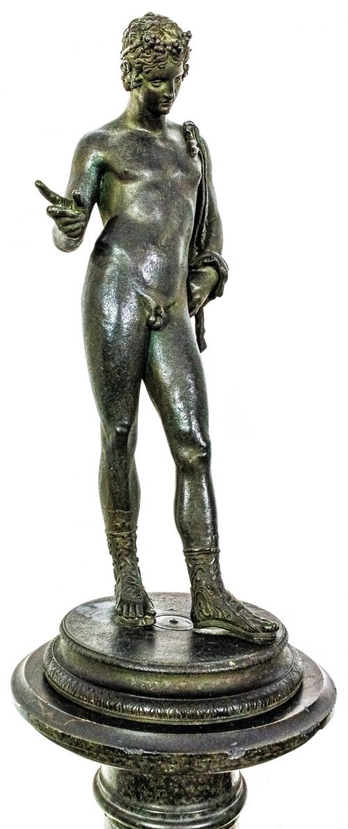 FIGURA DE BRONCE CON PEANA DE MARMOL