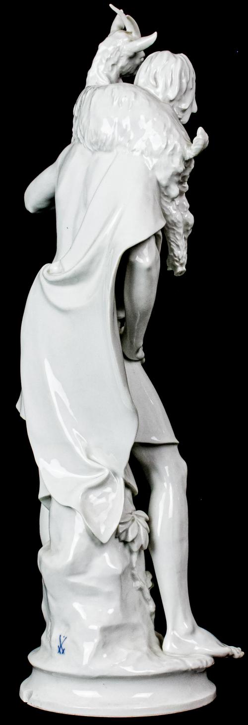 FIGURA EN PORCELANA ALEMANA MEISEN