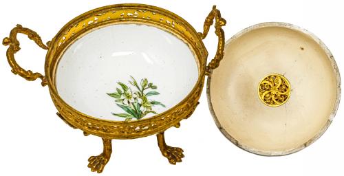 CAJA EN PORCELANA SÈVRES DE PRINCIPIOS DEL S.XX
