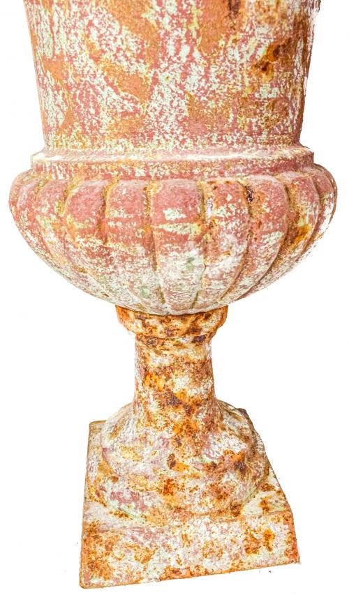 PAREJA DE COPAS DECORATIVAS DE HIERRO COLADO