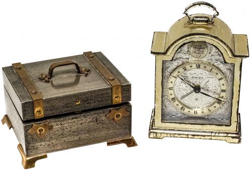 DOS RELOJES DESPERTADOR SUIZOS DEL ÚLTIMO CUARTO DEL S.XX