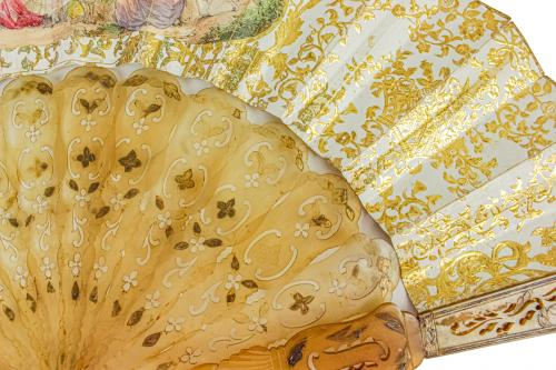 ABANICO DE ASTA Y PAPEL ESTAMPADO