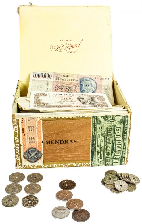 LOTE DE MONEDAS DE DISTINTOS PAISES