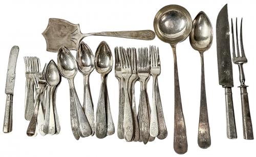 LOTE DE CUBIERTOS EN PLATA