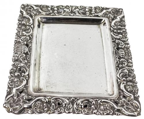 SALVILLA EN PLATA DE MEDIADOS DEL S.XX