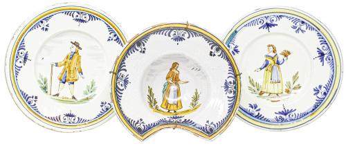 DOS PLATOS Y BACÍA DE CERÁMICA CATALANA