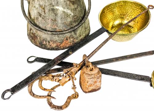 CONJUNTO DE PIEZAS EN COBRE Y HIERRO