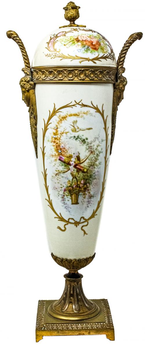 JARRÓN DE PORCELANA SEVRES