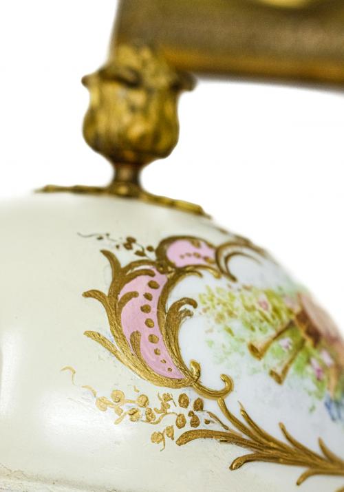 JARRÓN DE PORCELANA SEVRES