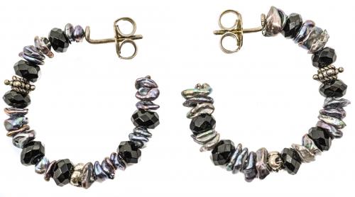 PENDIENTES CRIOLLAS EN PLATA, ÓNIX Y PERLAS