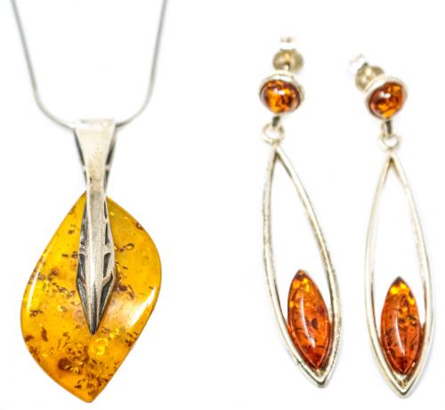 COLGANTE Y PENDIENTES EN PLATA