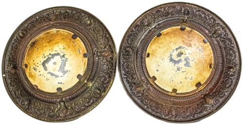 PAREJA DE PLATOS DECORATIVOS DE FLES. S.XIX