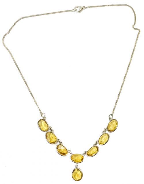 COLLAR GARGANTILLA CON CUARZOS