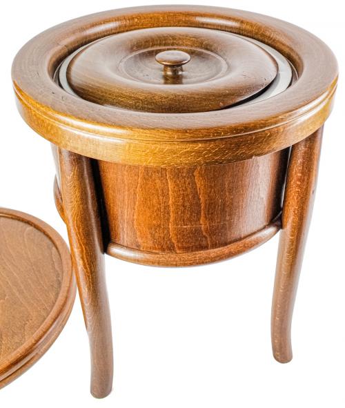 DON PEDRO DE ESTILO THONET, PRIMER TERCIO DLE S.XX