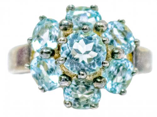 ANILLO ROSETÓN CON CUARZOS AZULES