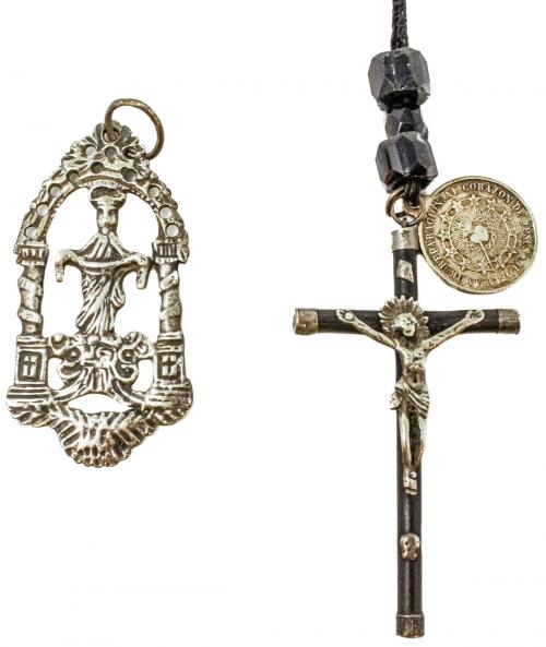 CRUZ Y COLGANTE DEL SIGLO XIX