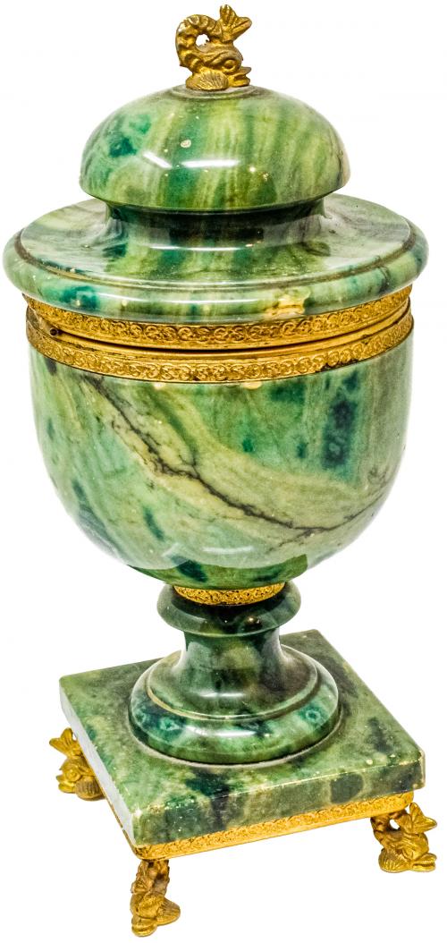 COPA CON TAPA DE PIEDRA DURA COLOR VERDE 