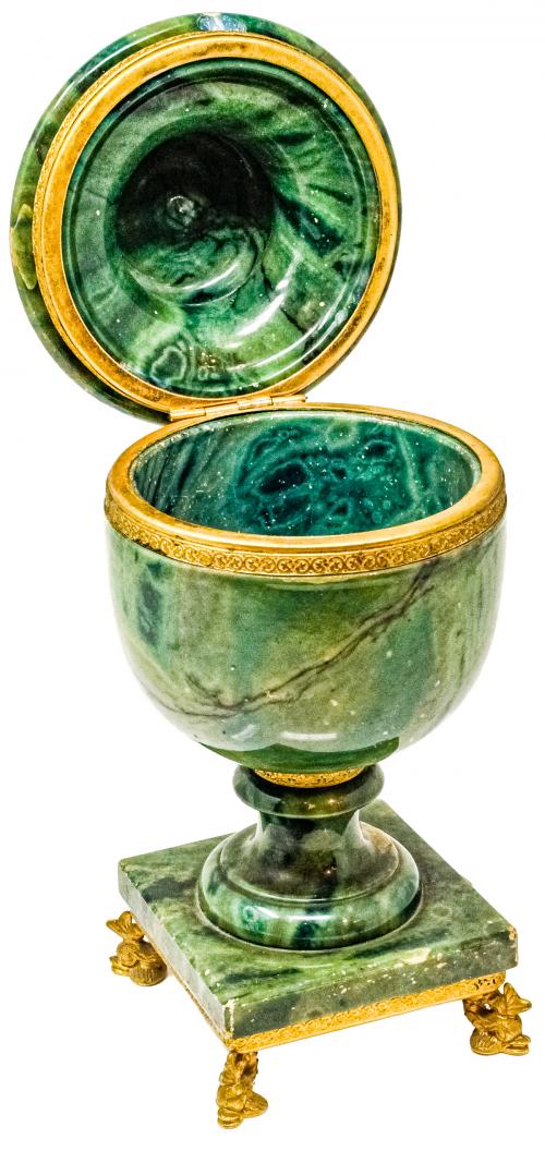 COPA CON TAPA DE PIEDRA DURA COLOR VERDE 