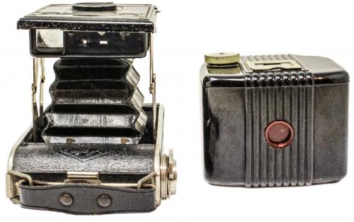DOS CÁMARAS FOTOGRÁFICAS DE LOS AÑOS 30/40
