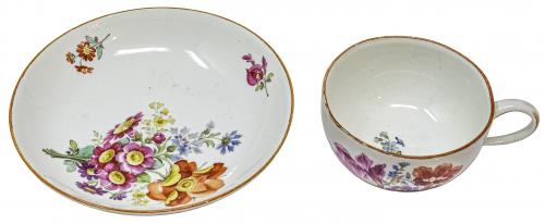 TAZA CON PLATO DE PORCELANA ALEMANA