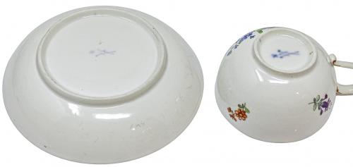 TAZA CON PLATO DE PORCELANA ALEMANA