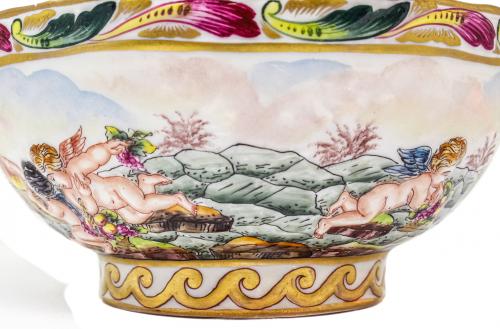 BOL DE PORCELANA CAPODIMONTE DE MEDIADOS DE SIGLO XX