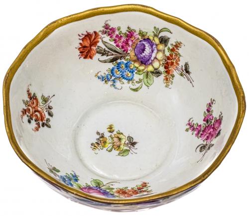 BOL DE PORCELANA CAPODIMONTE DE MEDIADOS DE SIGLO XX