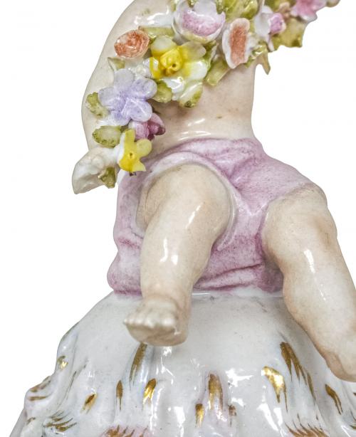 JARRÓN CON TAPA DE PORCELANA ALEMANA