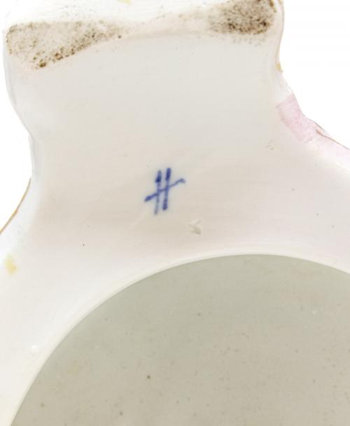 JARRÓN CON TAPA DE PORCELANA ALEMANA