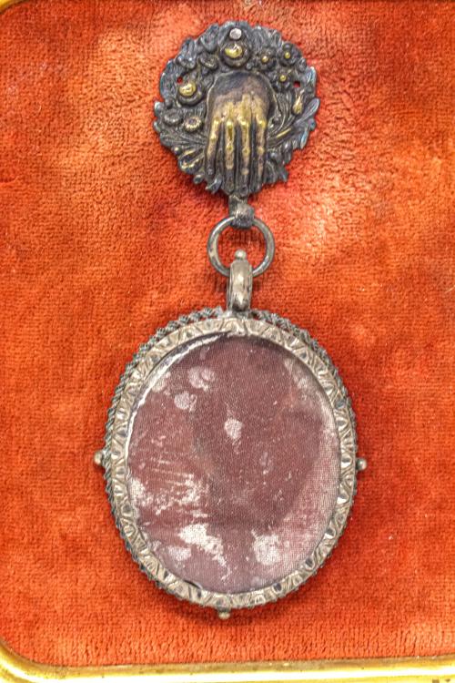 MEDALLÓN PORTA RELICARIO DE LA PRIMERA MITAD DE SIGLO XIX