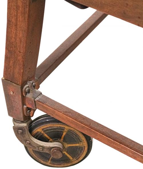 SILLÓN INGLÉS CON RUEDAS DE MEDIADOS S.XIX