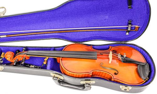 VIOLÍN HÚNGARO CON ESTUCHE ORIGINAL
