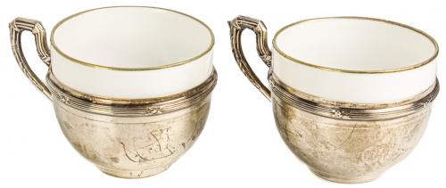 PAREJA DE TAZAS DE PLATA CON POCILLO DE PORCELANA