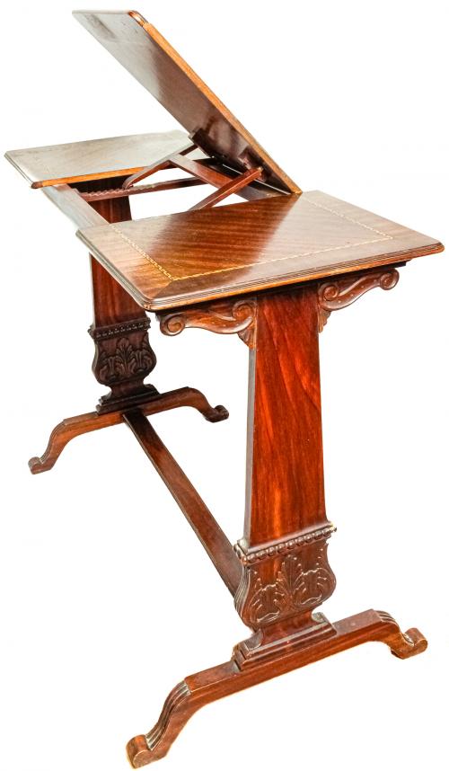 MESA "ATRIL" DE ESTILO INGLÉS
