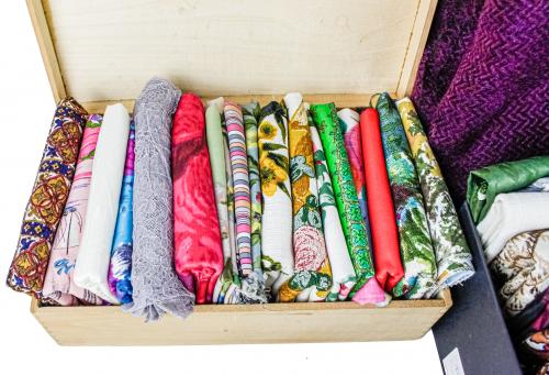 GRAN LOTE DE PIEZAS DE TELA ESTAMPADA AÑOS 60-70